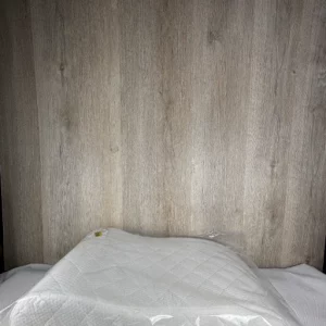 Traumnacht Medical orthopädisches Venenkissen zur druckstellenfreie Hochlagerung der Beine, Doppeltuchbezug aus Baumwolle, Öko-Tex zertifiziert, produziert nach deutschem Qualitätsstandard