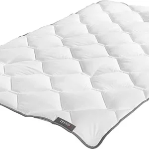 Badenia Trendline Micro Kochfest, leichte Bettdecke für den Sommer, kochwaschbar bis 95 Grad, 155 x 220 cm, Öko- Tex zertifiziert, Made in Germany