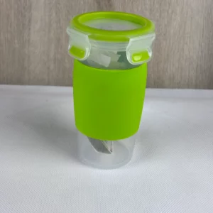 EMSA Clip & Go Smoothiebecher, 0,45 L, rund, 100 Prozent dicht, mit Frischedichtung, Transparent, Hellgrün, Made in Germany