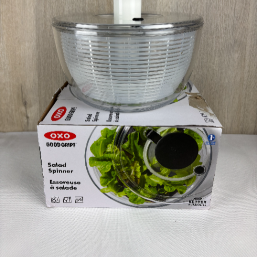 OXO Good Grips Salatschleuder mit Sieb und Deckel zum Waschen und Trocknen von Salat