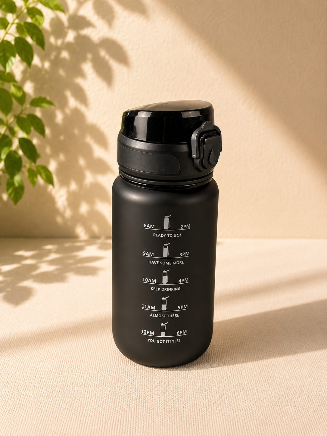 HoneyHolly Trinkflasche 500ML, Auslaufsicher, Trinkflasche Kohlensäure Geeignet, Wasserflasche BPA-Frei, Sportflasche mit Strohhalm, Trinkflaschen Sport für Kinder, Schule, Büro,schwarz