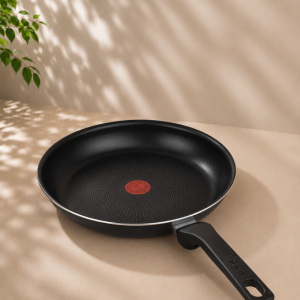 Tefal Easy Cook & Clean Bratpfanne 32 cm, Antihaftbeschichtung, Thermo-Signal bei idealer Brattemperatur, beschichtete Pfanne, NICHT induktionsgeeignet, Made in France, Schwarz