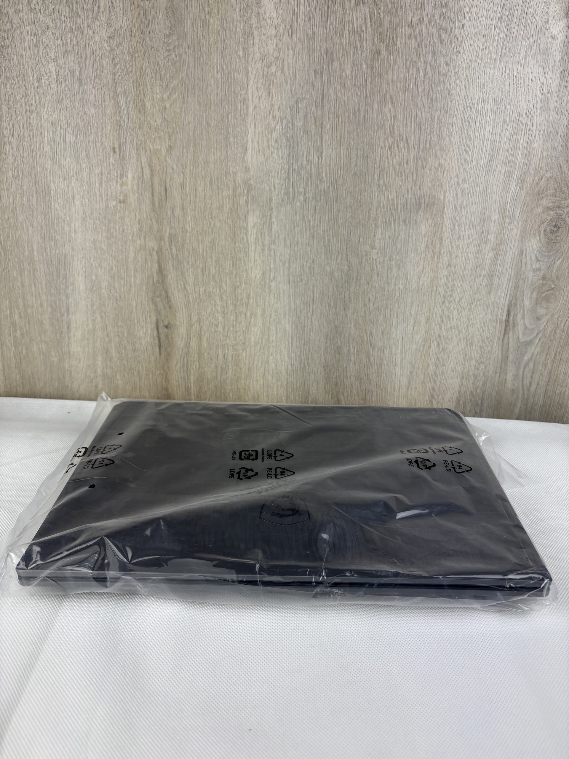 MSI Sword 17 HX, Gaming Laptop, 17,0" FHD+, Intel Core i7 Prozessor 14650HX, 16 GB DDR5-5600 RAM, 1 TB, NVIDIA GeForce RTX 4060, Windows 11 Home – Bild 3