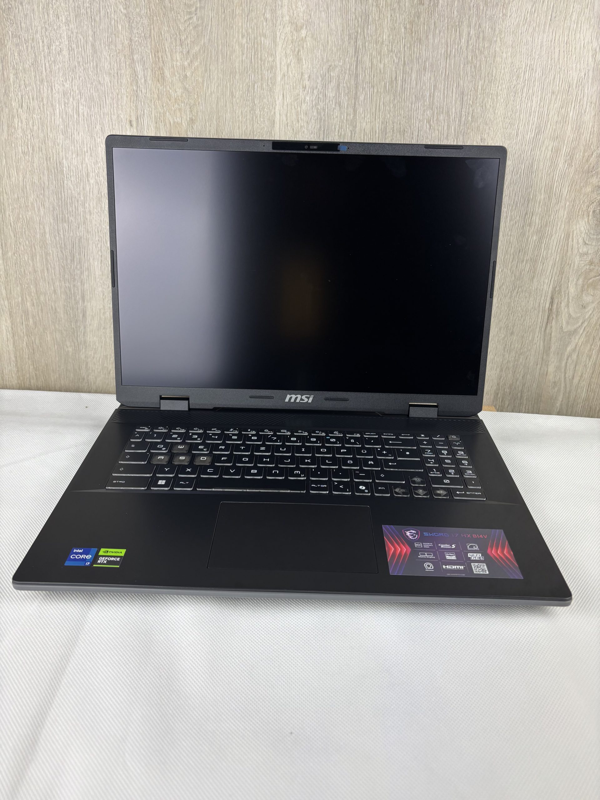 MSI Sword 17 HX, Gaming Laptop, 17,0" FHD+, Intel Core i7 Prozessor 14650HX, 16 GB DDR5-5600 RAM, 1 TB, NVIDIA GeForce RTX 4060, Windows 11 Home